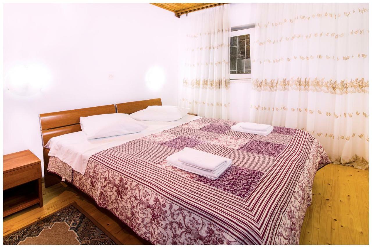 Apartments Mirabella Omis Exterior photo